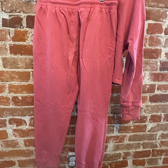 Pink cropped matching set - Picture 2 of 6
